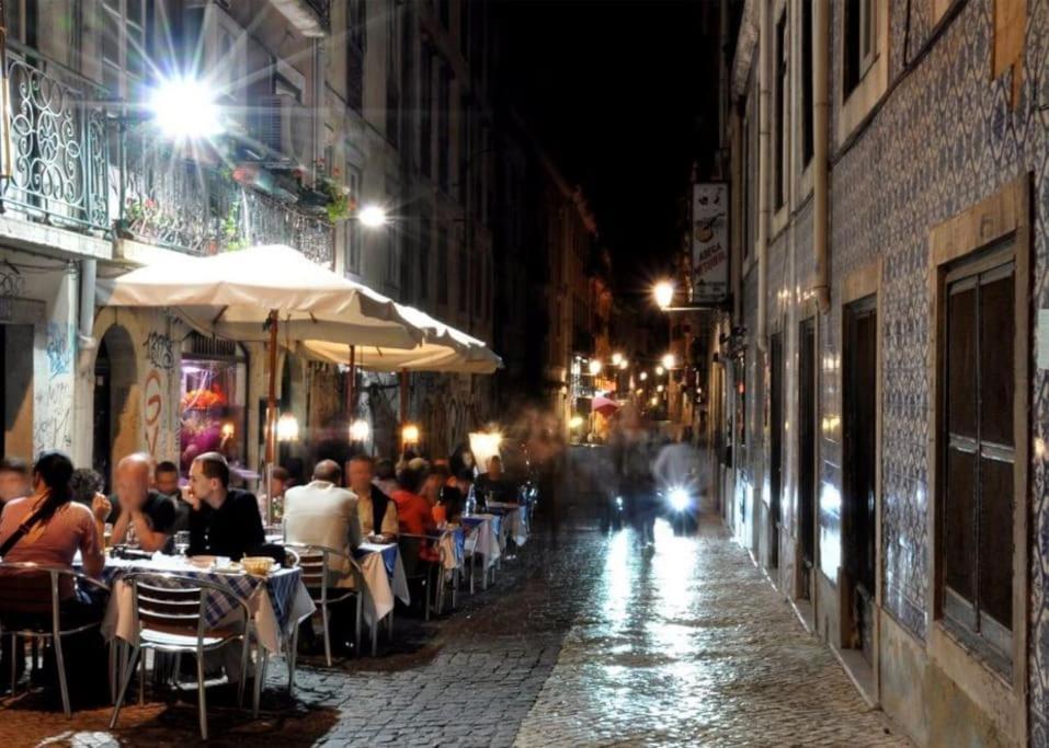 C3 Bairro Alto Cozy Romantic Loft In 18Th Century Building Lisboa Exteriör bild