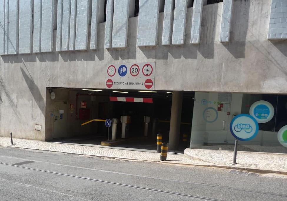 C3 Bairro Alto Cozy Romantic Loft In 18Th Century Building Lisboa Exteriör bild