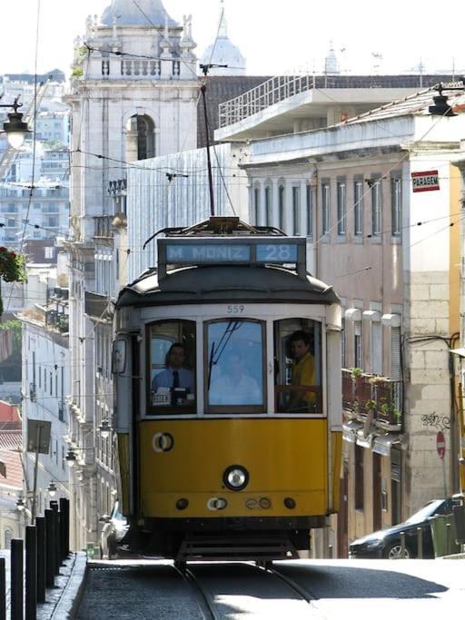C3 Bairro Alto Cozy Romantic Loft In 18Th Century Building Lisboa Exteriör bild