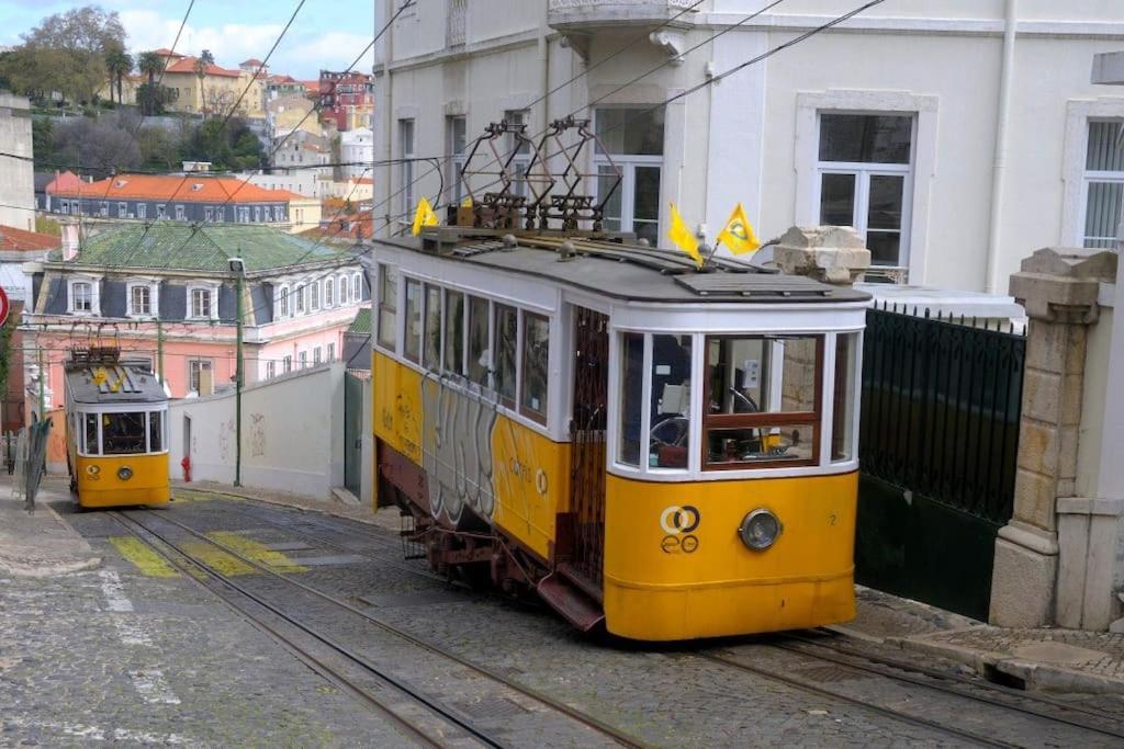 C3 Bairro Alto Cozy Romantic Loft In 18Th Century Building Lisboa Exteriör bild