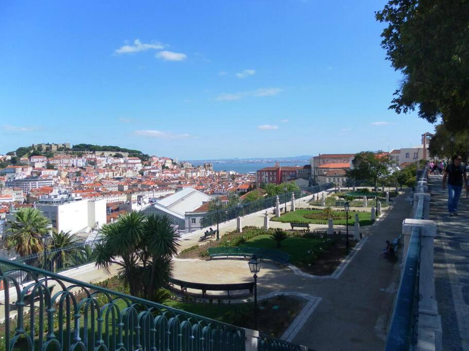C3 Bairro Alto Cozy Romantic Loft In 18Th Century Building Lisboa Exteriör bild