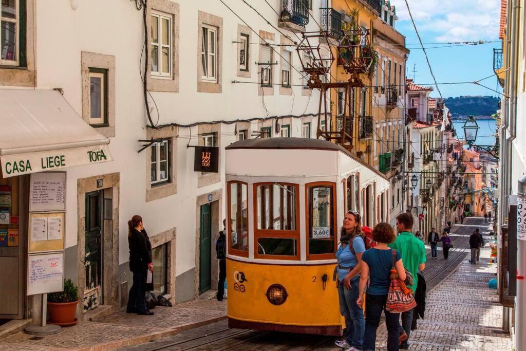 C3 Bairro Alto Cozy Romantic Loft In 18Th Century Building Lisboa Exteriör bild