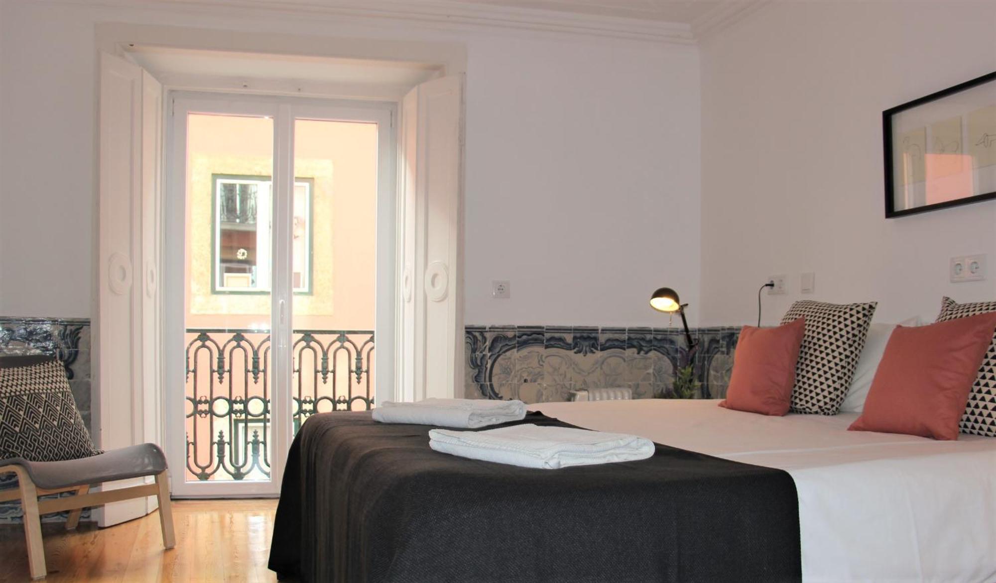C3 Bairro Alto Cozy Romantic Loft In 18Th Century Building Lisboa Exteriör bild